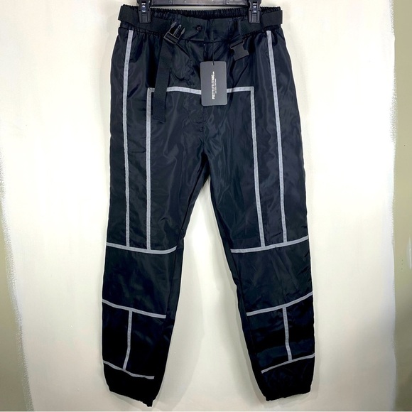 PrettyLittleThing Shell Reflective Tape Belt Detail Joggers Pants Size 8 (NWT) - Picture 1 of 6